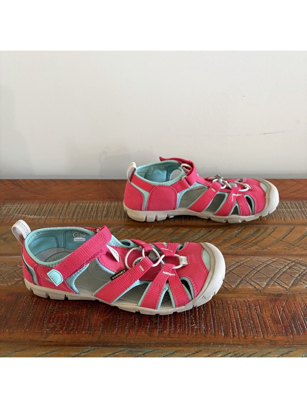 KEEN Kids Youth US 4 22.5cm Waterproof Sandals Pink Blue Outdoor Hiking Beach